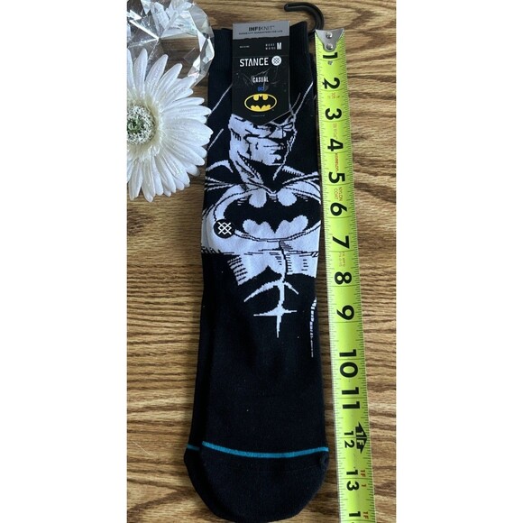 Stance The Batman Black Crew Socks Men's Medium Shoe Size M6-8.5 W8-10.5 - Picture 2 of 4